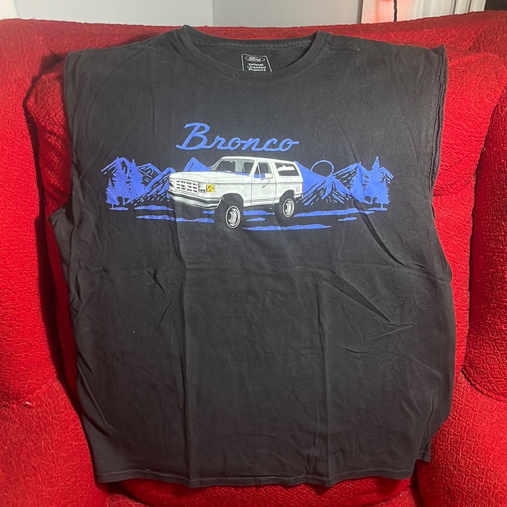 Mens large Ford Bronco sleeveless t shirt